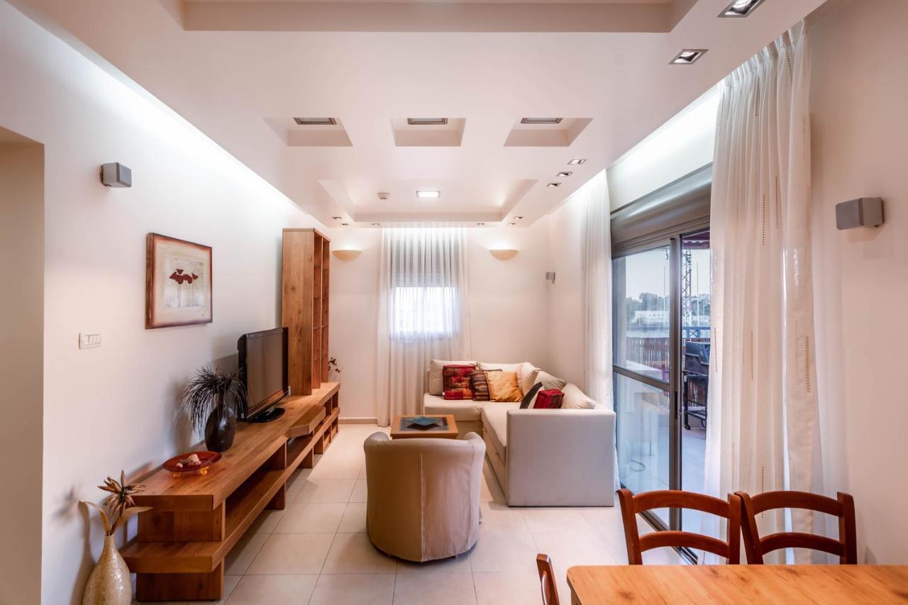 Almogim Suites Eilat Hotel (Adults Only) Екстериор снимка