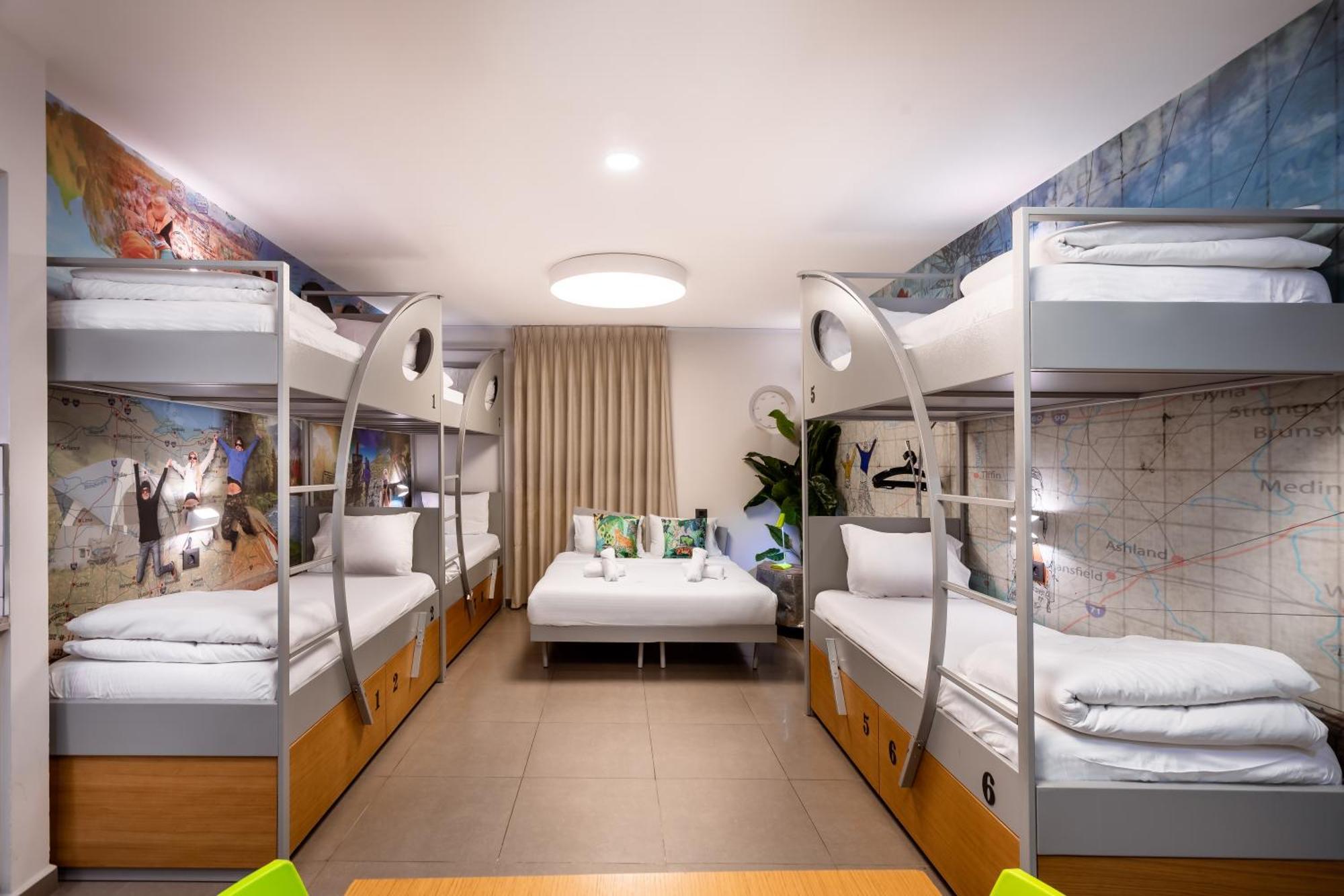 Almogim Suites Eilat Hotel (Adults Only) Стая снимка